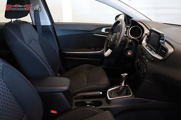 Kia Ceed 12 of 18