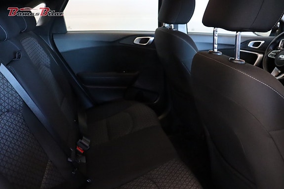 Kia Ceed 13 of 18