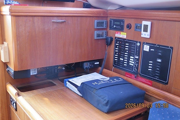 Hunter 356  2-kabin 12 of 21