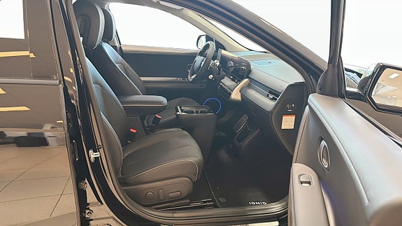 Hyundai Ioniq 5 3 of 12