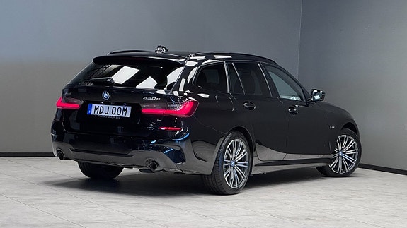 BMW 330e 19 of 23