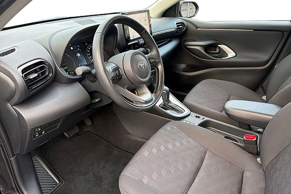 Toyota Yaris 13 of 20
