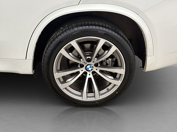 BMW X5 29 of 29