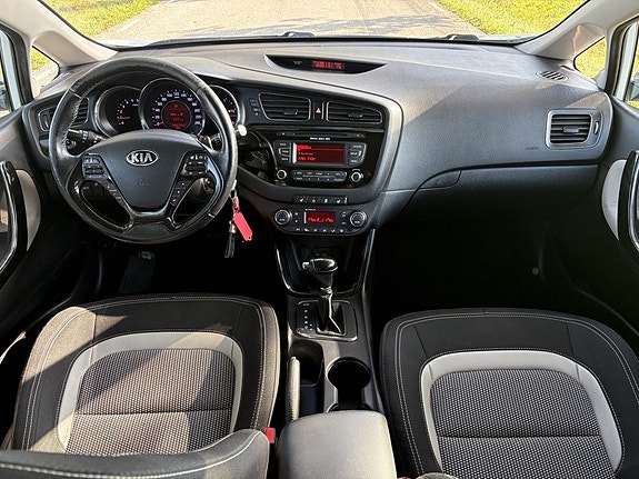Kia Ceed 10 of 24