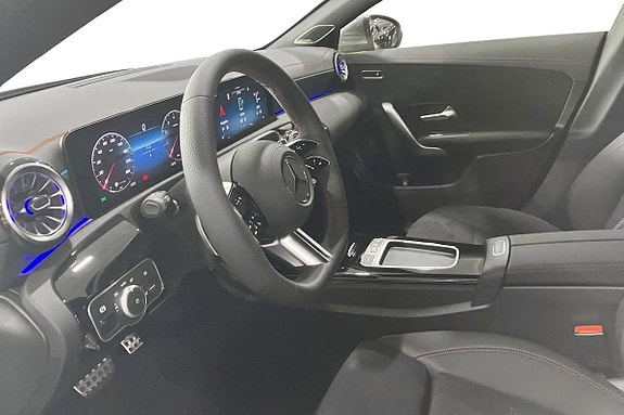 Mercedes-Benz CLA200 7 of 13