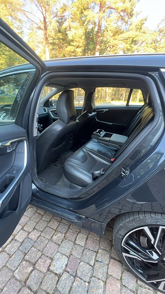 Volvo V60 7 of 17