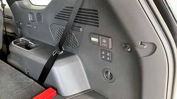 Kia EV9 10 of 15