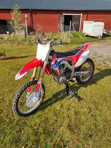 Honda CRF450R 3 of 6