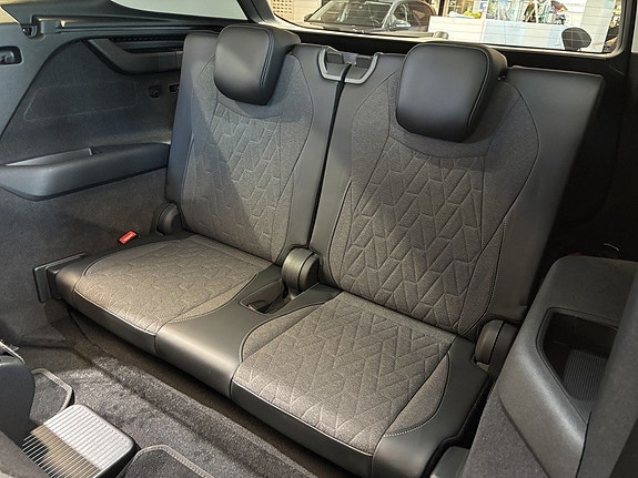 Volkswagen Tayron 18 of 22
