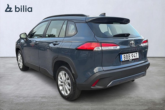 Toyota Corolla Cross 2 of 17