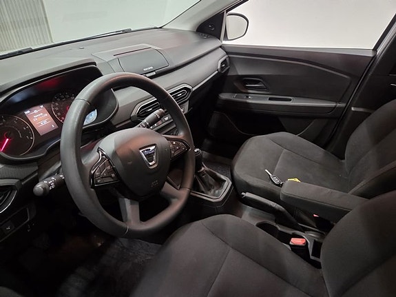 Dacia Sandero 10 of 10