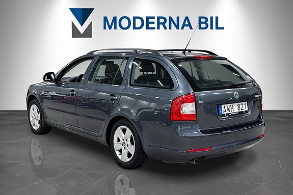 Skoda Octavia 2 of 15
