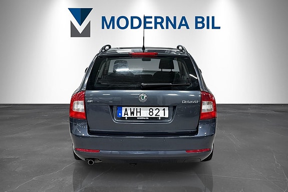 Skoda Octavia 3 of 15
