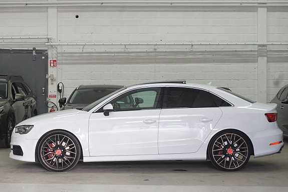 Audi S3 2 of 26