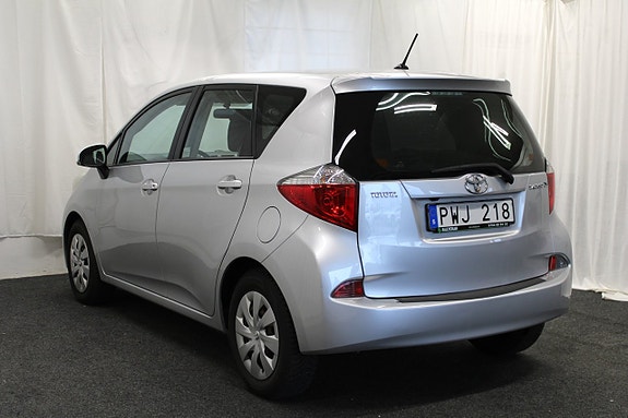 Toyota Verso-S 7 of 17