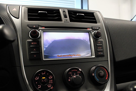 Toyota Verso-S 16 of 17