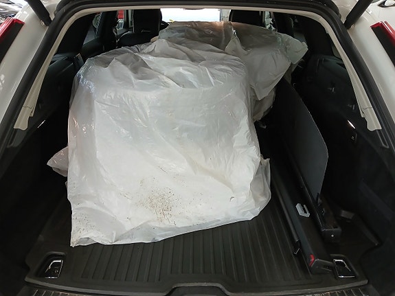 Volvo V90 Cross Country 18 of 30