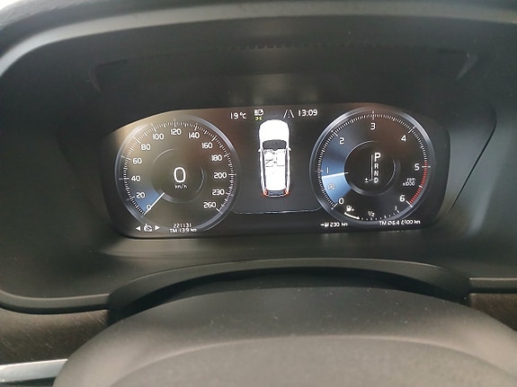 Volvo V90 Cross Country 20 of 30