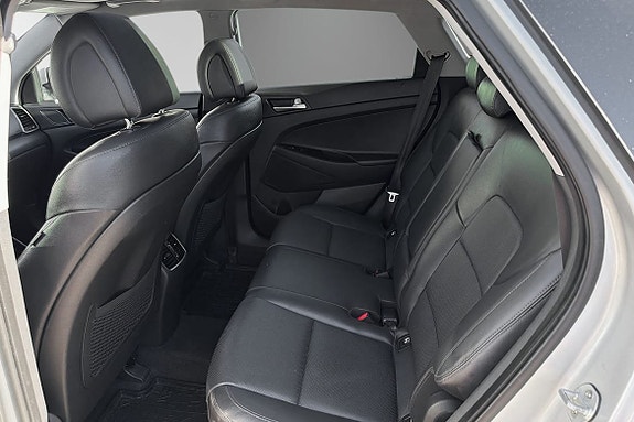 Hyundai Tucson 5 of 12