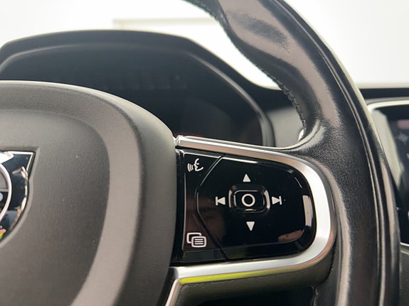 Volvo XC90 21 of 30