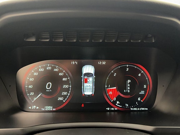 Volvo XC90 20 of 30
