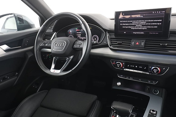 Audi Q5 14 of 30
