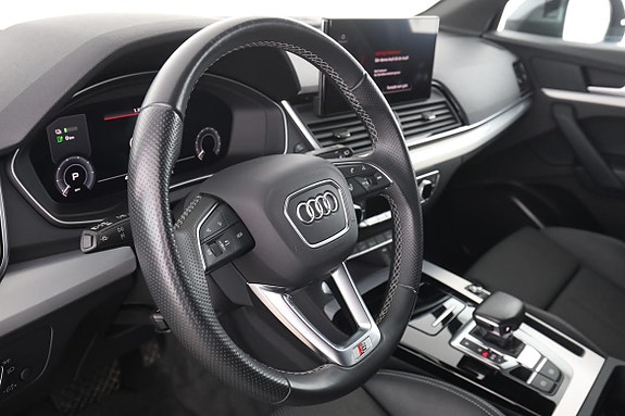 Audi Q5 12 of 30