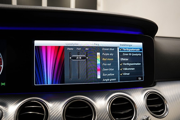 Mercedes-Benz E200 19 of 23
