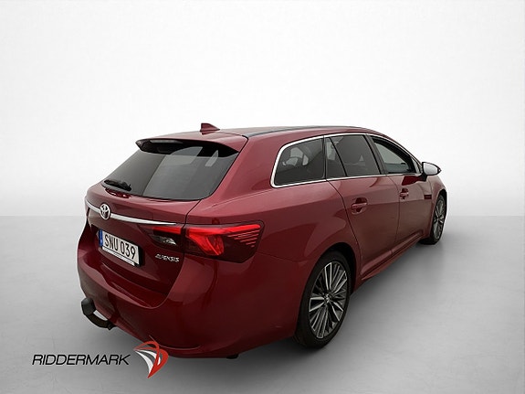 Toyota Avensis 8 of 30