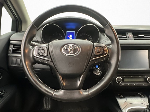 Toyota Avensis 14 of 30