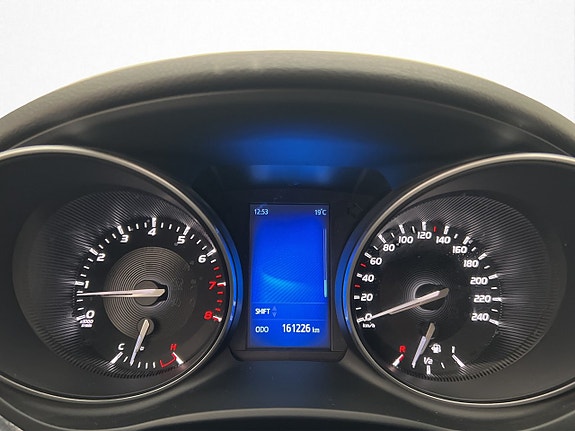 Toyota Avensis 18 of 30