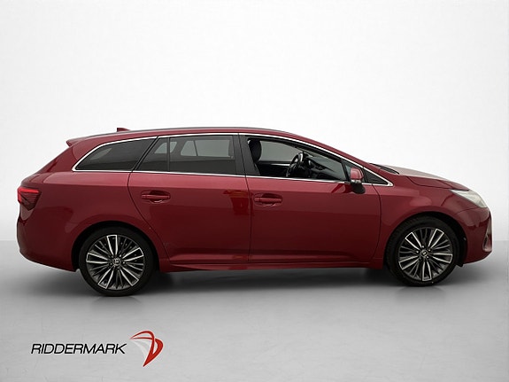 Toyota Avensis 9 of 30