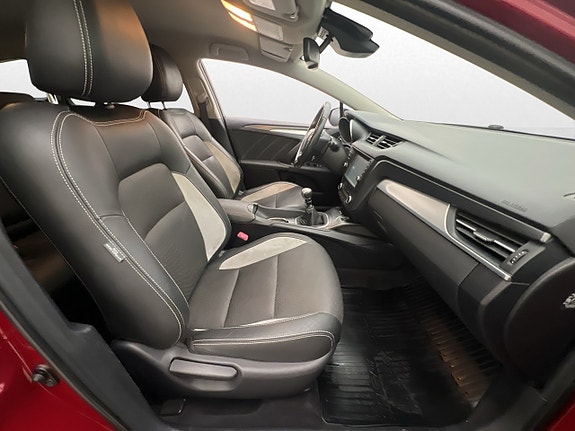 Toyota Avensis 26 of 30