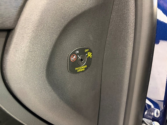 Volvo V40 19 of 20