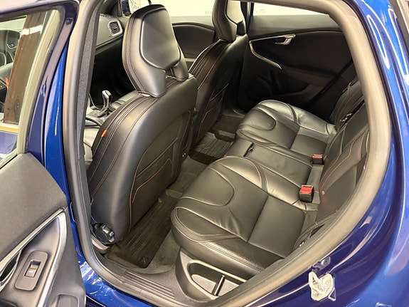 Volvo V40 5 of 20