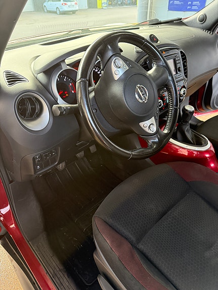 Nissan Juke 2 of 7