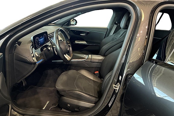 Mercedes-Benz E300 11 of 29