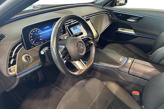 Mercedes-Benz E300 21 of 29