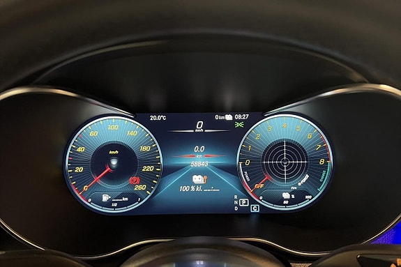 Mercedes-Benz GLC300 e 14 of 25