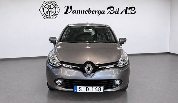 Renault Clio 2 of 7