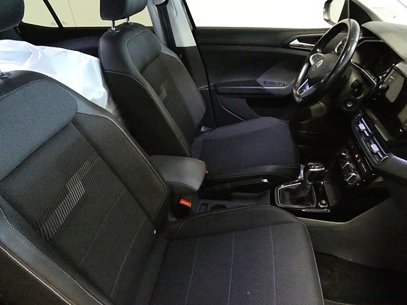 Volkswagen T-Cross 12 of 18