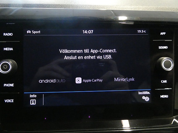 Volkswagen T-Cross 15 of 18