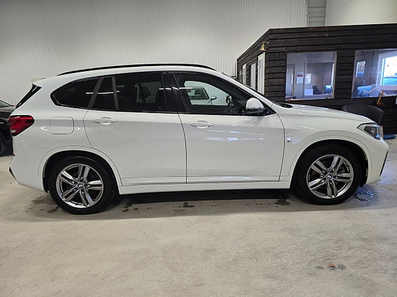 BMW X1 5 of 23