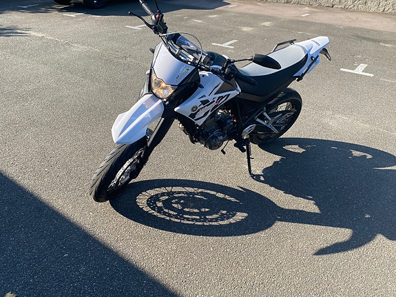 Yamaha XT660R SM 4 of 4