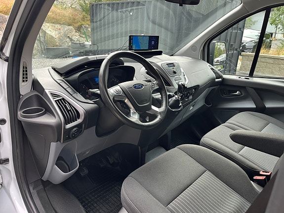 Ford Transit Custom 6 of 10