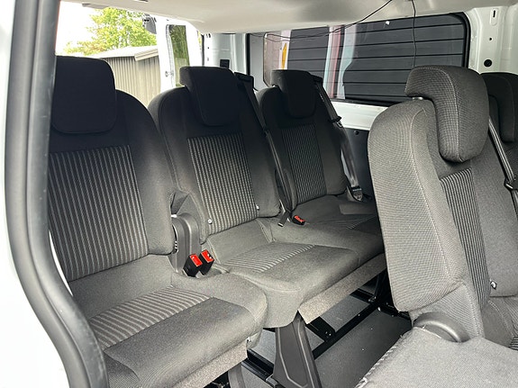 Ford Transit Custom 9 of 10