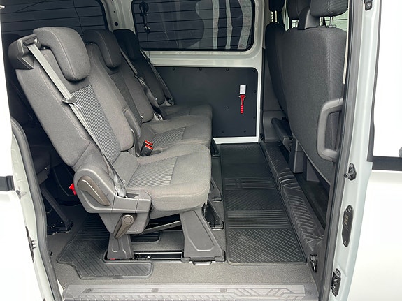 Ford Transit Custom 8 of 10