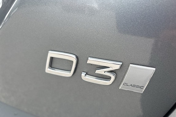 Volvo V60 13 of 23