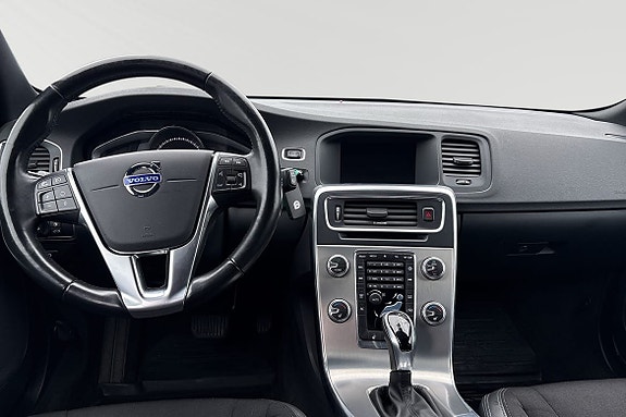 Volvo V60 9 of 23