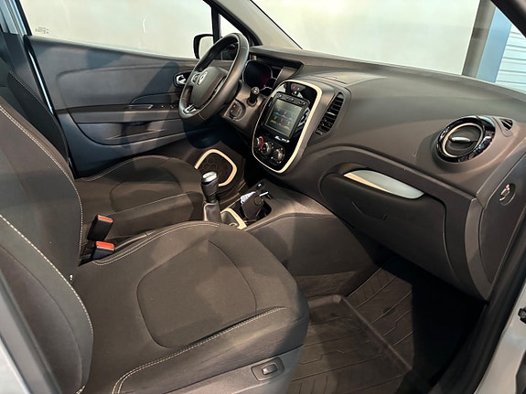 Renault Captur 8 of 11
